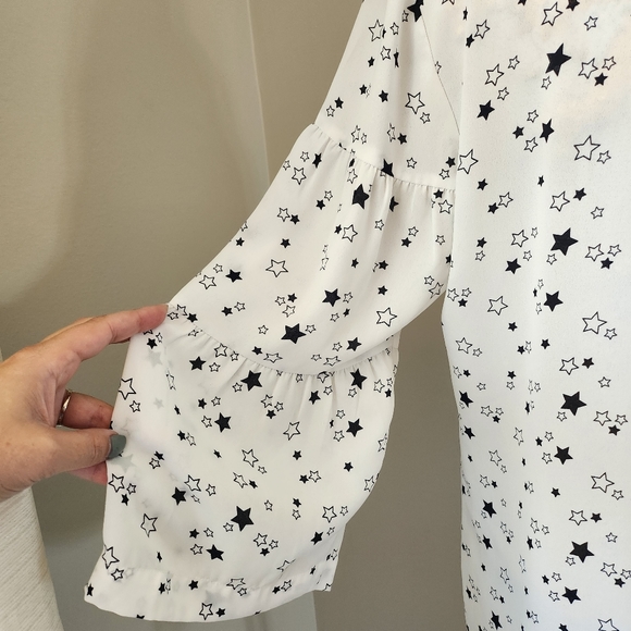 Van Heusen White with Black Stars Blouse - Picture 3 of 5
